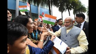 Watch PM Shri Narendra Modi at a Business and Community Event in Singapore  : 31.05.2018 Video