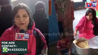 Watch DAILY FREE FOOD FOR 100 MEMBERS BY SOCIAL WORKER NASREEN HUSSAN AT KOMPALLY TV11 NEWS 16TH APR 2017 Video