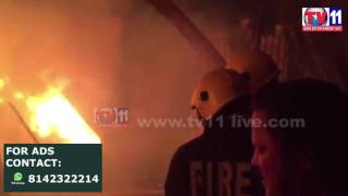 Watch MAJOR FIRE ACCIDENT AT  BHAVANI NAGAR HYDERABAD TV11 NEWS 21ST APR 2017 Video