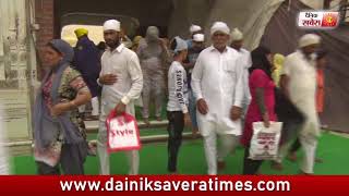 Watch Amritsar à¤®à¥‡à¤‚ 4 à¤¬à¤œà¥‡ à¤¹à¥€ à¤¹à¥à¤ˆ à¤°à¤¾à¤¤ à¤¦à¥‡à¤–à¤¿à¤ Darbar Sahib à¤•à¤¾ à¤¨à¥›à¤¾à¤°à¤¾ Video
