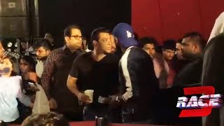 Watch Salman Khan With Remo D'Souza And Ramesh Turani At Allah Duhai Hai Song Launch | RACE 3 Video