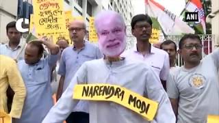 Watch Indian Youth Congress hold protest against Fuel & LPG Price Hike Video