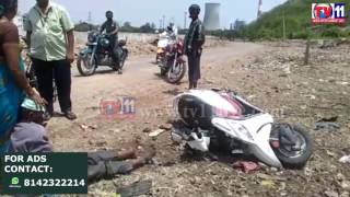 Watch MAN HURT WHILE RIDING SCOOTER DRUNK AT VTPS VIJAYAWADA TV11 NEWS 3RD MAY 2017 Video