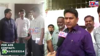 Watch KARWAN MLA KOUSAR MOHIUDDIN VISITS GOVT SCHOOL HAKIMPET TV11 NEWS 3RD MAY 2017 Video