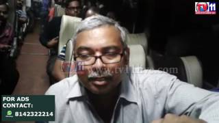Watch DRUNKEN DRIVER LEFT BUS  AFTER PASSENGERS PROTEST AT ADDANKI TV11 NEWS 6TH MAY 2017 Video