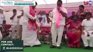 Watch BAPUNAGAR PRESIDENT RAKESH JADHAV ALONG WITH SUPPORTERS JOIN TRS AT SR NAGAR TV11 NEWS 14TH MAY 2017 Video