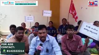 Watch CONTRACT EMPLOYEES DHARNA AT PEDALABUDU ARAKU VAALI TV11 NEWS 17TH MAY 2017 Video