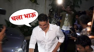 Watch Akshay Kumar Spotted At Sunny Super Sound Video