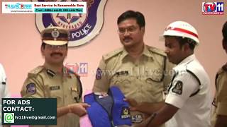 Watch SPECIAL COOLING JOCKETS DISTRIBUTED TO TRAFFIC POLICE BY JOINT COMMISSIONER TV11 NEWS 23RD MAY 2017 Video