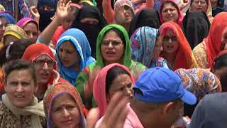 Watch ReT teachers hold protest, demand de-linking of SSA salary Video