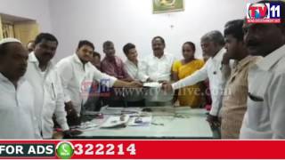 Watch MLA RAM MOHAN REDDY DISTRIBUTES SHADI MUBARAK CHEQUES AT PARIGI  TV11 NEWS 14TH JUNE 2017 Video