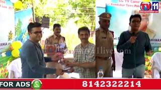 Watch PRAKASAM SP LANCHES CCTV CAMERAS IN KANDUKURU TOWN TV11 NEWS 25TH JUNE 2017 Video