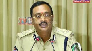 Watch OLD CURRENCY EXCHANGE GANG ARREST BY POLICE AT VISAKHA TV11 NEWS 7TH AUG 2017 Video