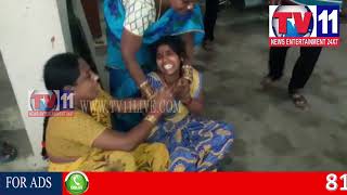 Watch COMPLEX WALL COLLAPSE, 2 LABOURS DEAD AT ASIF NAGAR TV11 NEWS 16TH AUG 2017 Video