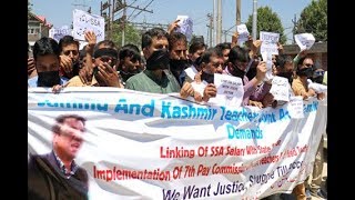 Watch SSA teachers hold protests across Kashmir to press for demands Video