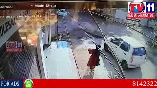 Watch à°¹à±ˆà°¦à°°à°¾à°¬à°¾à°¦à± à°¸à°°à±‚à°°à± à°¨à°—à°°à± à°²à±‹ à°•à°¾à°°à± à°¡à±€ à°•à±Šà°¨à°¿ à°¬à°¾à°²à±à°¨à°¿ à°®à±ƒà°¤à°¿|MADHAV NGR-ADITYA|TV11NEWS|10-11-17 Video