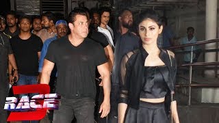 Watch Mouni Roy At Salman Khan's RACE 3 GRAND PREMIER Video