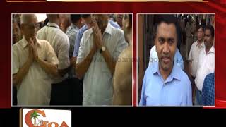 Watch After returning from US, CM Parrikar visits Mahalaxmi Temple in Panaji Video