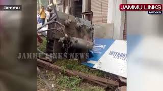 Watch Mini-bus rams into power transformer, one injured Video