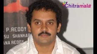 Watch COMEDIAN VIJAYSAI COMMITS SUICIDE AT YUSUFGUDA | Tv11 News | 11-12017 Video