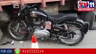 Watch à°ªà°¾à°¤à°¬à°¸à±à°¤à±€ à°®à°¾à°¦à°¨à±à°¨à°ªà±‡à°Ÿà°²à±‹ à°¡à±€à°¸à±€à°Žà°‚à°¨à± à°¢à°¿ à°•à±Šà°Ÿà±à°Ÿà°¿à°¨ à°¬à±ˆà°•à± | à°¯à±à°µà°•à±à°¡à°¿ à°•à°¿ à°—à°¾à°¯à°¾à°²à± | Tv11 News |  12-12-2017 Video