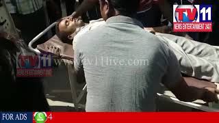 Watch RAILWAY EMPLOYEE DEAD WITH CURRENT SHOCK  IN DHONE ,KURNOOL | Tv11 News | 18-01-2018 Video