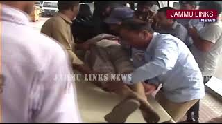 Watch Man shot at, injured in south Kashmirâ€™s Anantnag Video