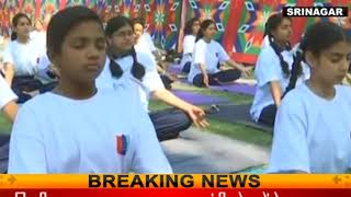 Watch à¤¶à¥à¤°à¥€à¤¨à¤—à¤° : à¤¶à¥‡à¤°-à¤-à¤•à¤¶à¥à¤®à¥€à¤° à¤¸à¥à¤Ÿà¥‡à¤¡à¤¿à¤¯à¤® à¤®à¥‡à¤‚ à¤à¤¸à¥‡à¤®à¤¨à¤¾à¤¯à¤¾ à¤—à¤¯à¤¾ à¤¯à¥‹à¤— à¤¦à¤¿à¤µà¤¸ Video