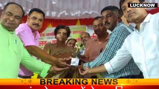 Watch 'à¤œà¤°à¥à¤¨à¤²à¤¿à¤¸à¥à¤Ÿ à¤‘à¤«à¤¼ à¤¦ à¤®à¤‚à¤¥' à¤¸à¤®à¥à¤®à¤¾à¤¨ à¤¸à¥‡ à¤¨à¤µà¤¾à¤œà¥‡ à¤—à¤ à¤¨à¥à¤¯à¥‚à¤œ 24 à¤•à¥‡ à¤ªà¤¤à¥à¤°à¤•à¤¾à¤° à¤¶à¤°à¤«à¥à¤¦à¤¦à¥€à¤¨ à¤–à¤¾à¤¨ Video