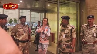 Watch Sonakshi Sinha LEAVES For Salman Khans Dabangg Tour In USA Video