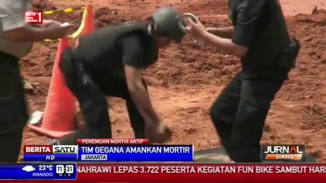 Watch Mortir Aktif Ditemukan Saat Penggalian Proyek MRT Video