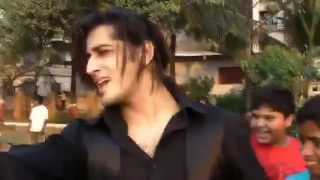 Watch Good Looking Actor & Singer Qazi Touqeer Shoot For His New Film Video