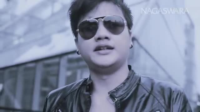 Watch Faris - Cinta Terakhir (Official Music Video) Video