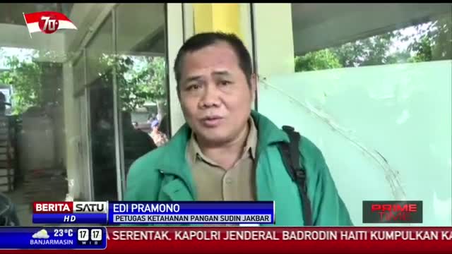 Watch Operasi Pasar Daging Sapi Ditentang Pedagang Video