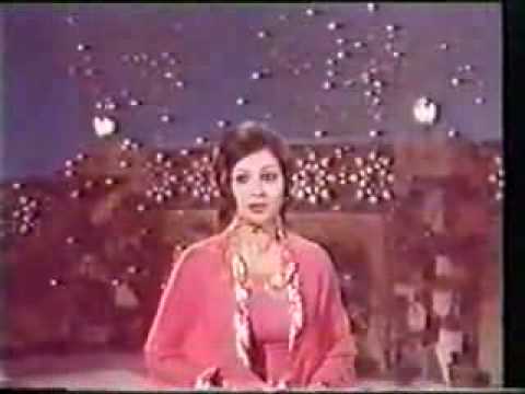 Watch HAMARI SANSOUN MAIN AAJ TAK WO HINA KI KHUSHBOO - Superhit Old Song Video