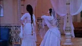 Watch Mere Mehboob Mein Kya Nahin Kya Nahin - Mere Mehboob(1963) - Lata Mangeshkar, Asha Bhonsle - {Old Is Gold} Video