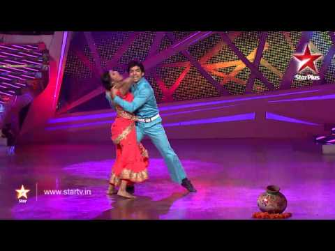 Watch Nach Baliye 6 - 19th January 2014 - Gurmeet & Debina's retro style act Video