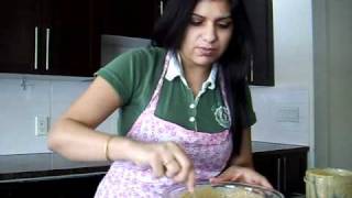 Watch How to Make Chicken Tikka at Home Video