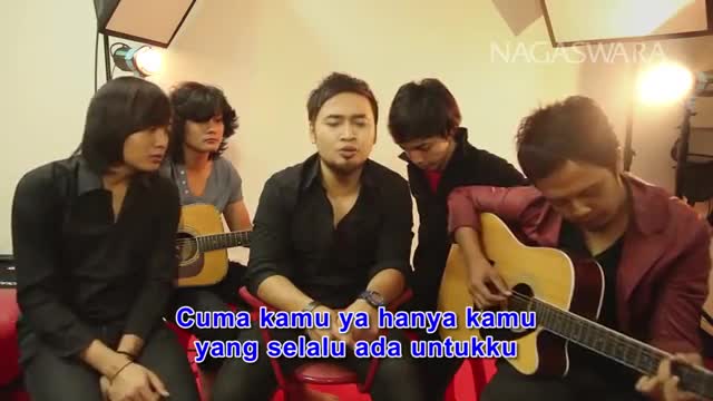 Watch Hello - Diantara Bintang (Akustik) - Official Music Video Video