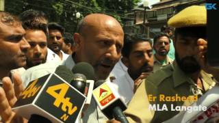 Watch Kashmir legislator Er Rasheed protests against thrashing of cops, detained Video