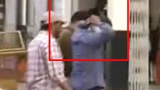 Watch Sub-inspector dupes trader of Rs 18 lakh in old notes Video