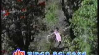 Watch Lovely Lovely Hai Samaan | Boond Jo Ban Gayee Moti (1967) | Asha Bhonsle, Mahendra Kapoor | {Old Is Gold} Video