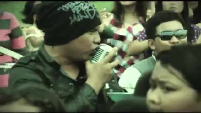 Watch Wali - Nenekku Pahlawanku - Official Music Video - Nagaswara Video