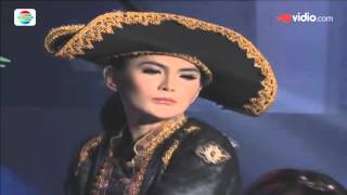 Watch Angela Lee - E Masbuloh (D'Academy Celebrity) Video