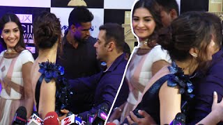 Watch Salman Khan Teaches Sonam Kapoor Red Carpet Behaviour Video