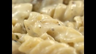 Watch Fusilli Pasta in White Sauce Video