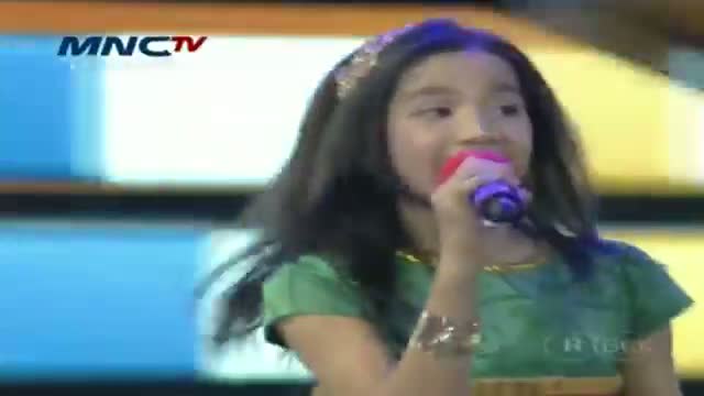 Watch ALL JUNIORS - YANG PENTING HAPPY (Duo Maia) - Spektakuler Show 9 - Indonesian Idol Junior Video
