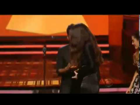 Watch Grammy Awards 2014 Full Show - Lorde Royals wins Grammy @ Grammy Awards 2014 Video