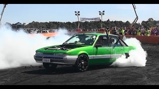 Watch GUNJA BURNOUTS AT UBC 8 BALLARAT AIRPORT Video