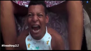 Watch Video Lucu -  Melahirkan Bayi Gede Video